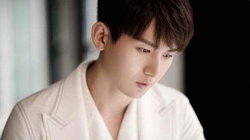 娱乐圈“吃瓜男导演”真相揭秘：幕后故事全曝光！